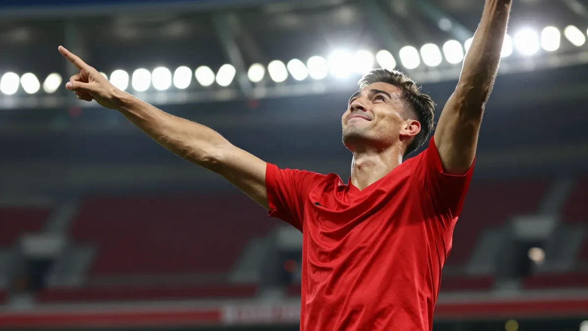 حقق منتخب المغرب إنجازاً تاريخياً بالصعود للمركز الخامس في تصنيف فيفا العالمي، متفوقاً على البرازيل للمرة الأولى، وذلك...