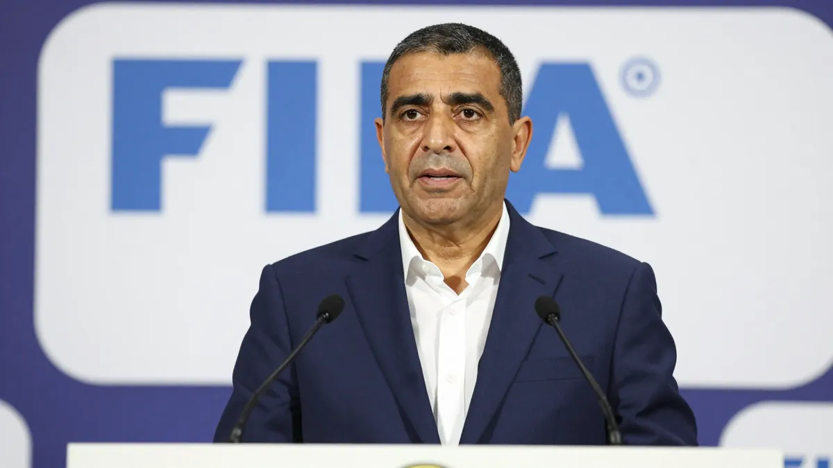 الاتحاد المغربي يدعم قرار الفيفا بسحب مشروع الاستثمار
