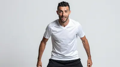 نايف أكرد يغادر وست هام يونايتد لصالح ريال سوسيداد