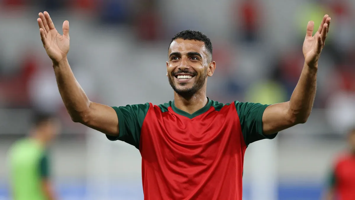 محمد وهبي وزوجته يفاجئان لاعبات منتخب المغرب للسيدات (فيديو)